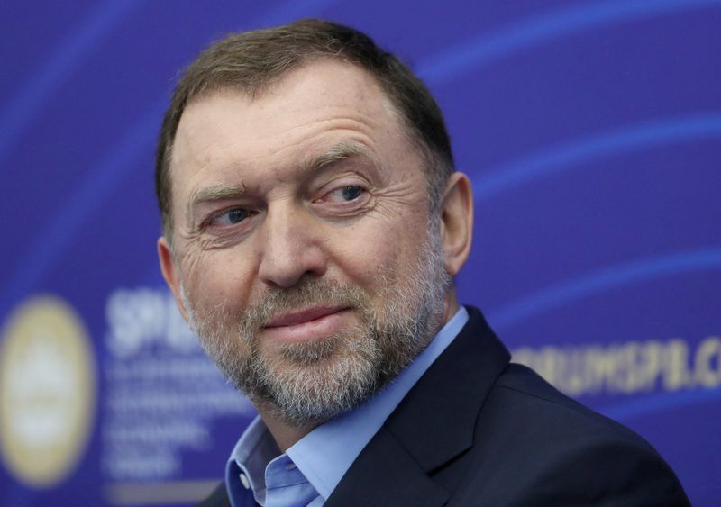 &copy; Reuters. FILE PHOTO: Russian tycoon Oleg Deripaska attends a session of the St. Petersburg International Economic Forum (SPIEF) in Saint Petersburg, Russia, June 3, 2021. REUTERS/Evgenia Novozhenina