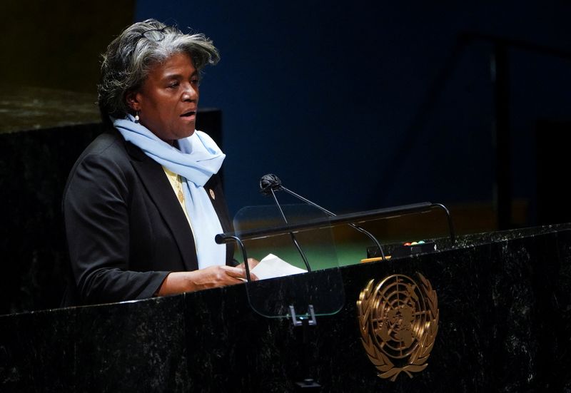 &copy; Reuters. سفيرة أمريكا لدى الأمم المتحدة ليندا توماس-جرينفيلد تلقي كلمة أمام الجمعية العامة في نيويورك يوم الأربعاء. تصوير: كارلو أليجري - رويترز