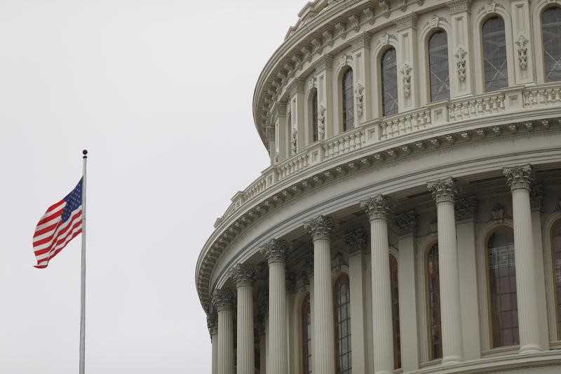 &copy; Reuters. ３月２日、米保健当局は新型コロナウイルス対策のロードマップをまとめ、議会に予算措置を要請した。新たな変異種の出現に備え、予防・防御・治療の手段を確保することにより学校や企