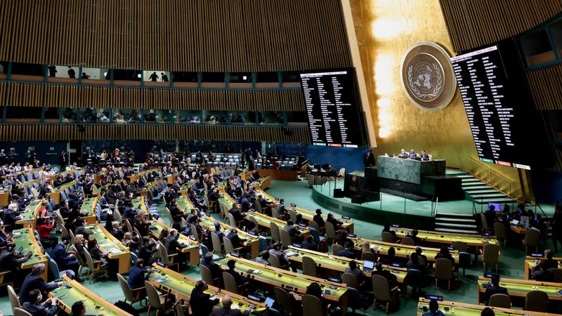 &copy; Reuters. جلسة طارئة للجمعية العامة للأمم المتحدة في نيويورك يوم الأربعاء. تصوير: إدواردو مونوز - رويترز