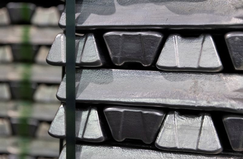 &copy; Reuters. FILE PHOTO: Aluminium blocks are seen in Wagner Automotiv industry in Gradacac, Bosnia and Herzegovina February 8, 2022. REUTERS/Dado Ruvic/Illustration/File Photo