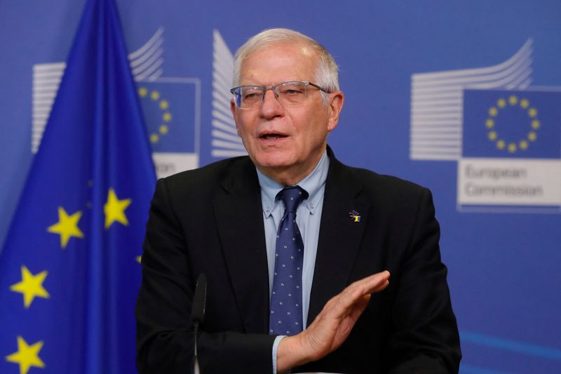 &copy; Reuters. Alto representante da UE para Política Externa e de Segurança, Josep Borrell, durante entrevista coletiva em Bruxelas
27/02/2022 Stephanie Lecocq/Pool via REUTERS