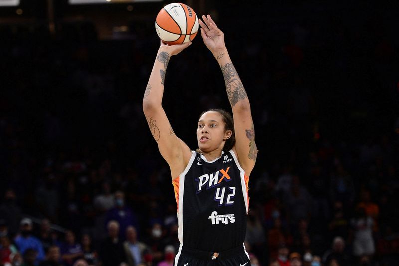 © Reuters. صورة أرشيفية للاعبة كرة السلة الأمريكية بريتني جرينر. صورة لرويترز من يو.اس.ايه توداي سبورتس.