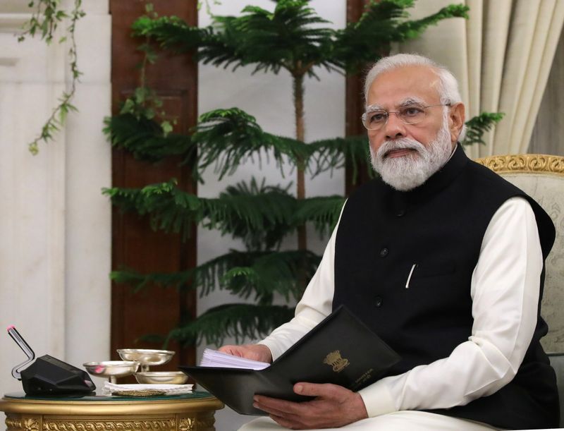 &copy; Reuters. رئيس الوزراء الهندي ناريندرا مودي خلال لقاء مع الرئيس الروسي فلاديمير بوتين في نيودلهي يوم 6 ديسمبر كانون الأول 2021. صورة من وكالة سبوتنيك حص