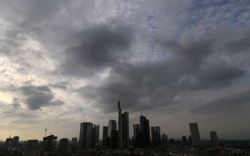 &copy; Reuters. FILE PHOTO: Dark clouds are seen over the skyline with its bank towers in Frankfurt, Germany, October 23, 2016.   REUTERS/Kai Pfaffenbach/File Photo
