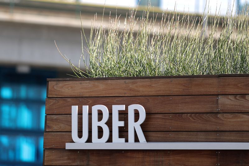 &copy; Reuters. FILE PHOTO: The Uber Hub is seen in Redondo Beach, California, U.S., March 25, 2019.  REUTERS/Lucy Nicholson/File Photo