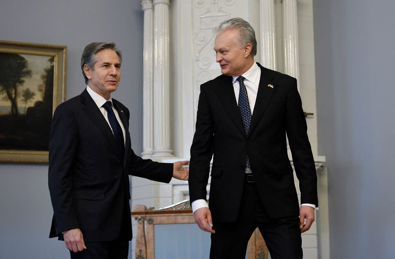 &copy; Reuters. Secretário de Estado dos EUA, Antony Blinken, ao lado do presidente da Lituânia, Gitanas Nauseda, durante visita a Vilnius
07/03/2022 Olivier Douliery/Pool via REUTERS