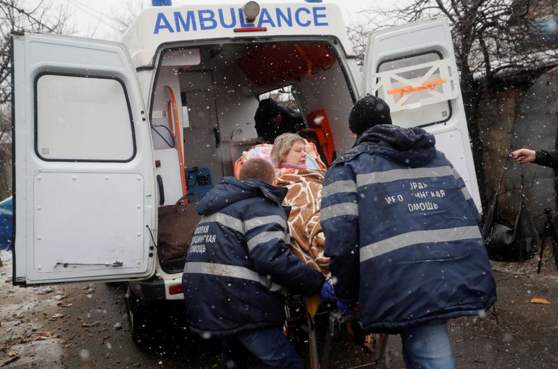 Ataques a hospitales y ambulancias ucranianos aumentan rápidamente,  advierte la OMS Por Reuters