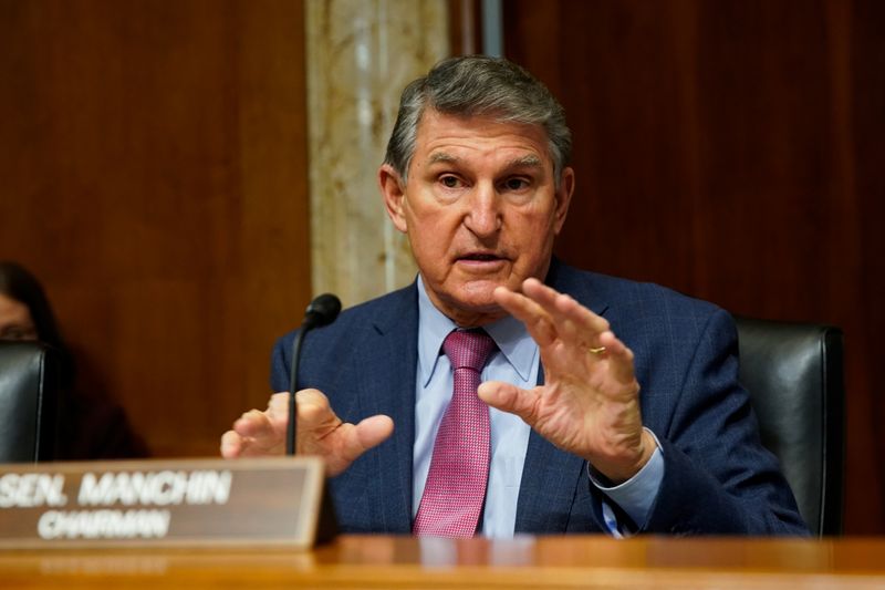 &copy; Reuters. FILE PHOTO: Chariman U.S. Senator Joe Manchin (D-WV) attends a U.S. Senate Energy and Natural Resources Committee hearing on Capitol Hill in Washington, U.S., February 1, 2022. REUTERS/Elizabeth Frantz