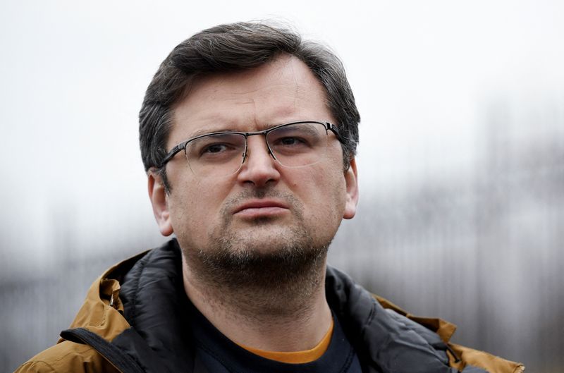 &copy; Reuters. وزير الخارجية الأوكراني دميترو كوليبا في كورجوفا ببولندا في الخامس من مارس آذار 2022. صورة لرويترز من ممثل لوكالات الأنباء.