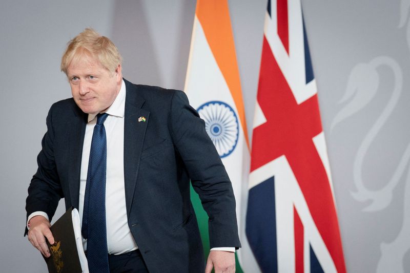 &copy; Reuters. رئيس الوزراء البريطاني بوريس جونسون يتحدث في مؤتمر صحفي في نيودلهي عاصمة الهند يوم 22 ابريل نيسان 2022. صورة لرويترز من ممثل وكالات أنباء.