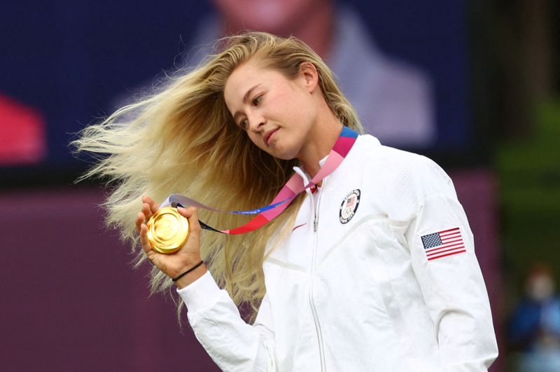 &copy; Reuters. 　女子ゴルフの元世界ランク１位で東京五輪の金メダリスト、ネリー・コルダ（２３、米国）は腕の血栓治療を終え、来週の全米女子オープン（６月２日開幕）で復帰する意向を表明した。