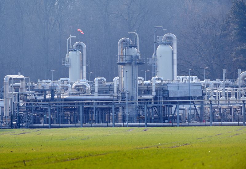 &copy; Reuters. FILE PHOTO: The Astora natural gas depot, which is the largest natural gas storage in Western Europe, is pictured in Rehden, Germany, March 16, 2022. REUTERS/Fabian Bimmer/File Photo