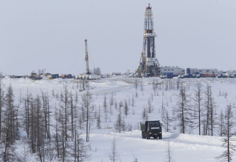 &copy; Reuters. حقل فانكورسكوي النفطي في كراسنويارسك بروسيا في صورة من أرشيف رويترز.
