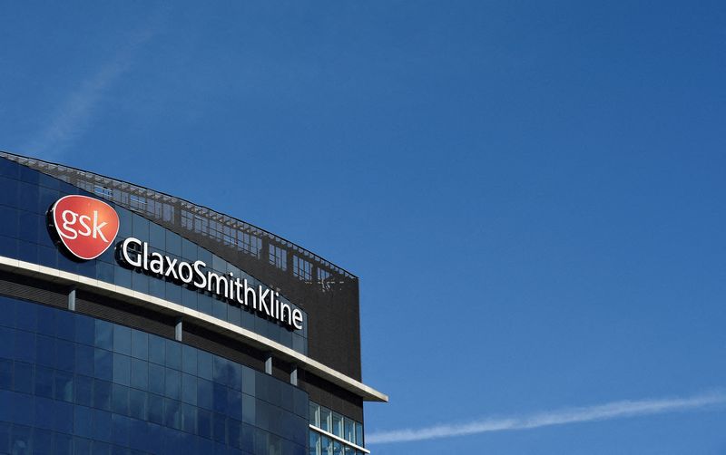 &copy; Reuters. FILE PHOTO: Signage for GlaxoSmithKline is seen on it's offices in London, Britain, March 30, 2016. REUTERS/Toby Melville/File Photo