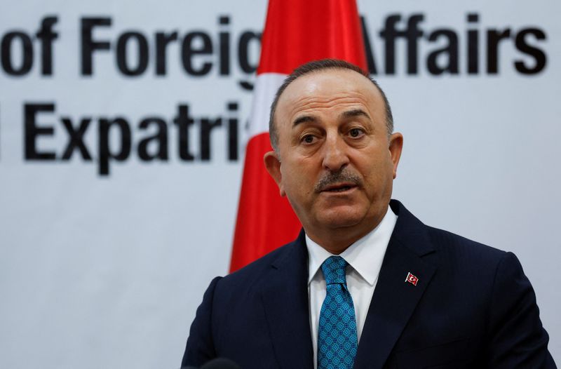 &copy; Reuters. Ministro das Relações Exteriores da Turquia, Mevlut Cavusoglu, durante entrevista coletiva em Ramallah, na Cisjordânia
24/05/2022 REUTERS/Mohamad Torokman