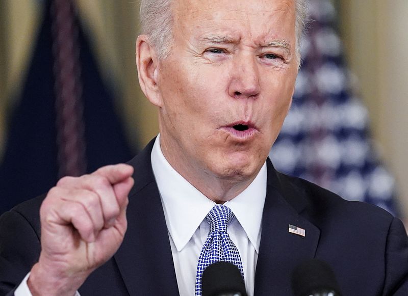 &copy; Reuters. FILE PHOTO: U.S. President Joe Biden delivers remarks on the March jobs report, during a speech in the State Dining Room at the White House in Washington, U.S., April 1, 2022. REUTERS/Kevin Lamarque