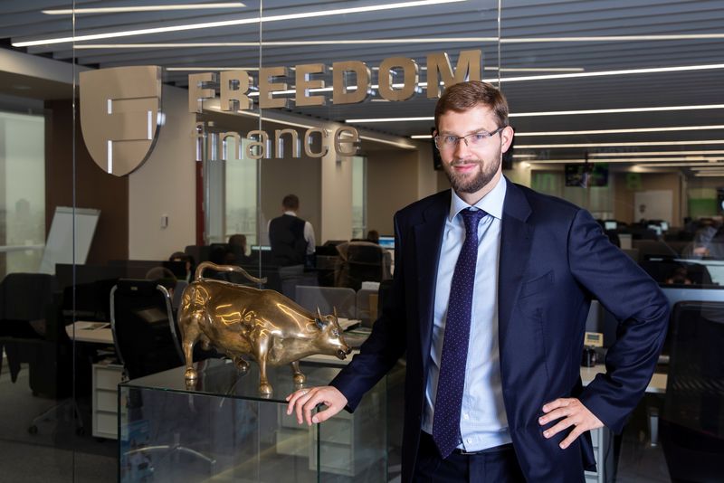 &copy; Reuters. Timur Turlov, CEO of Freedom Finance brokerage poses for a portrait after the interview in the office in Moscow, Russia October 10, 2019. Picture taken October 10, 2019. REUTERS/Maxim Shemetov