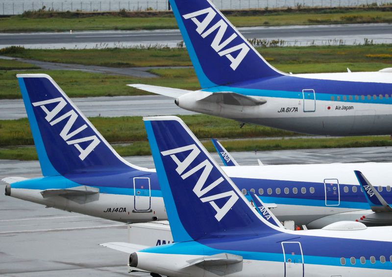 &copy; Reuters.     ６月１日、 ＡＮＡホールディングス傘下の全日本空輸（ＡＮＡ）は、７月から羽田ーパリ線の運航を再開すると発表した。写真はＡＮＡ機。羽田空港で２０２０年１０月撮影（２０２２