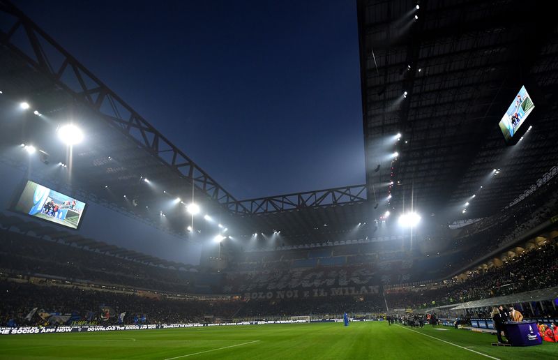 &copy; Reuters. FILE PHOTO: Soccer Football - Serie A - Inter Milan v AC Milan - San Siro, Milan, Italy - February 5, 2022  General view inside the stadium before the match REUTERS/Daniele Mascolo