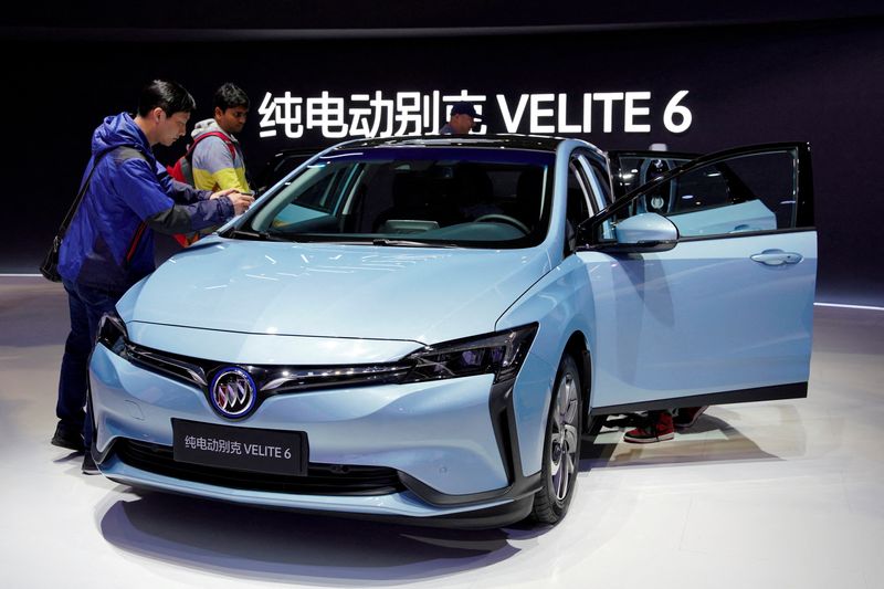 &copy; Reuters. FILE PHOTO: Buick's electric vehicle(EV) Velite 6 of GM is unveiled during the media day for Shanghai auto show in Shanghai, China April 15, 2019. REUTERS/Aly Song/File Photo