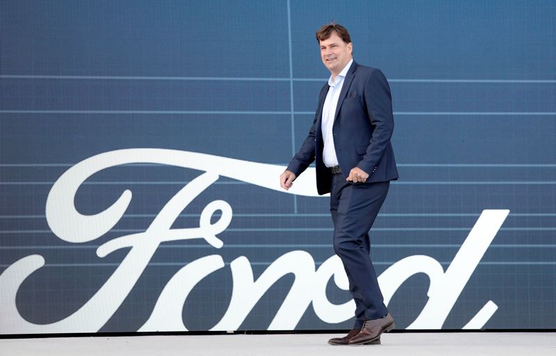 &copy; Reuters. FILE PHOTO: Ford Motor Co. CEO Jim Farley walks to speak at a news conference at the Rouge Complex in Dearborn, Michigan, U.S. September 17, 2020. REUTERS/Rebecca Cook