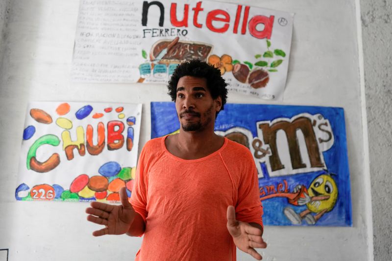 &copy; Reuters. FILE PHOTO: Dissident artist Luis Manuel Otero Alcantara speaks during an interview at the headquarters of San Isidro Movement in Havana, Cuba, April 6, 2021. REUTERS/Alexandre Meneghini/File Photo