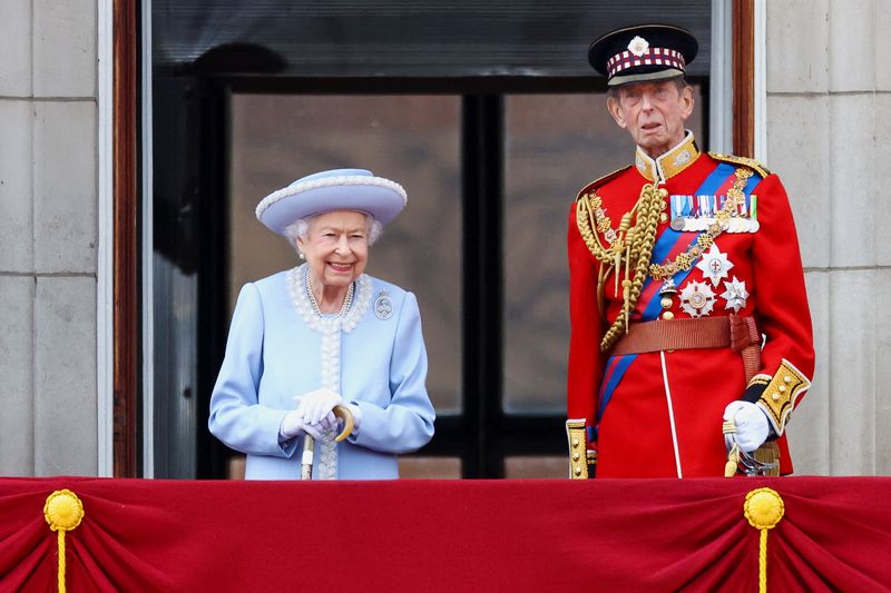 &copy; Reuters. Les dirigeants du monde entier ont félicité la reine Elizabeth pour son règne record de 70 ans, jeudi, lors de la première des quatre journées de célébrations nationales organisées en Grande-Bretagne pour commémorer son règne. /Photo prise le 2 