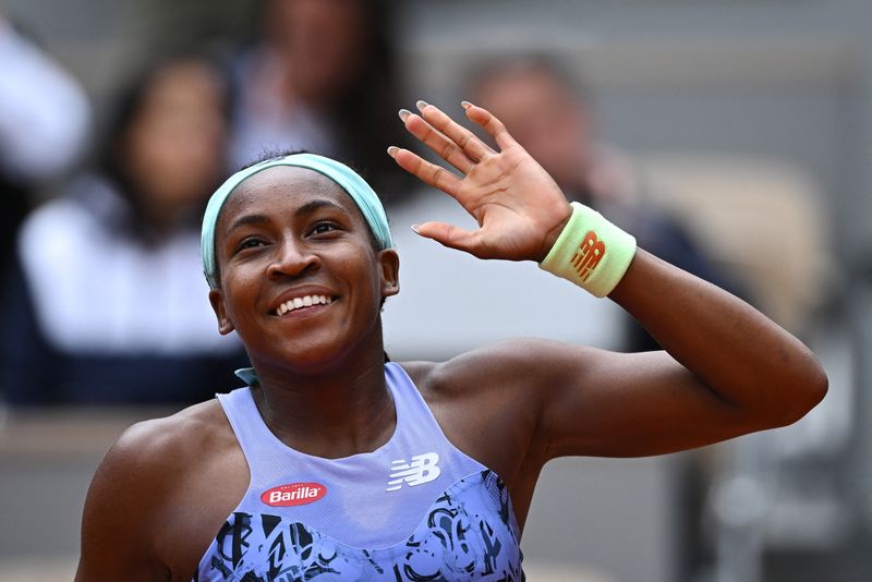 &copy; Reuters. Tennis - French Open - Roland Garros, Paris, France - May 29, 2022 Coco Gauff of the U.S. celebrates winning her fourth round match against Belgium's Elise Mertens REUTERS/Dylan Martinez