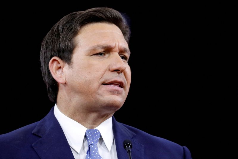 &copy; Reuters. FILE PHOTO: U.S. Florida Gov. Ron DeSantis speaks at the Conservative Political Action Conference (CPAC) in Orlando, Florida, U.S. February 24, 2022. REUTERS/Marco Bello/File Photo