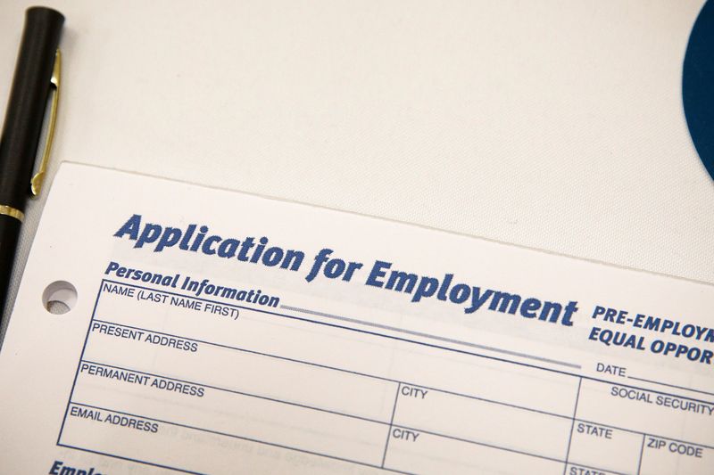 © Reuters. Formulário para vaga de emprego em Nova York, EUA
13/05/2021
REUTERS/Brendan McDermid/Files