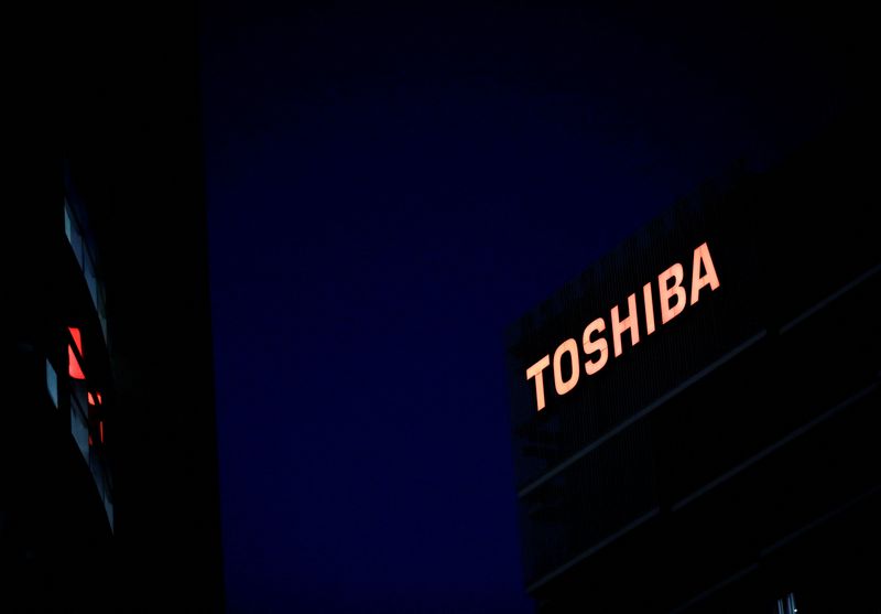 Toshiba to flag that activist board nominees not approved unanimously -sources