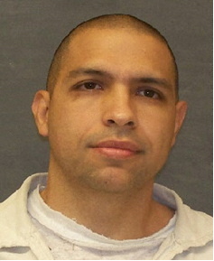 &copy; Reuters. FILE PHOTO: A mugshot shows Gonzalo Lopez, 46, an inmate serving a life sentence for a 2005 murder and attempted murder of a police officer, who made his escape in Leon County after hijacking a prison bus, in Texas, U.S., in this handout image obtained by