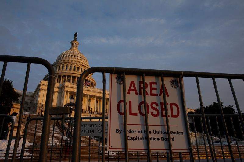 &copy; Reuters. FILE PHOTO: The U.S. Capitol is seen at sunset on the eve of the first anniversary of the January 6, 2021 attack on the building, on Capitol Hill in Washington, U.S., January 5, 2022. REUTERS/Elizabeth Frantz/File Photo