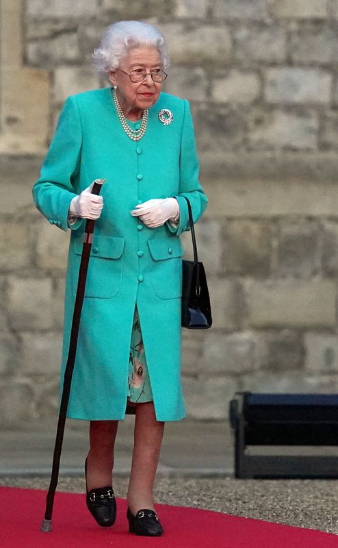 © Reuters. الملكة إليزابيث في قلعة وندسور في بريطانيا يوم الثاني من يونيو حزيران 2022. صورة لرويترز من ممثل لوكالات الأنباء.