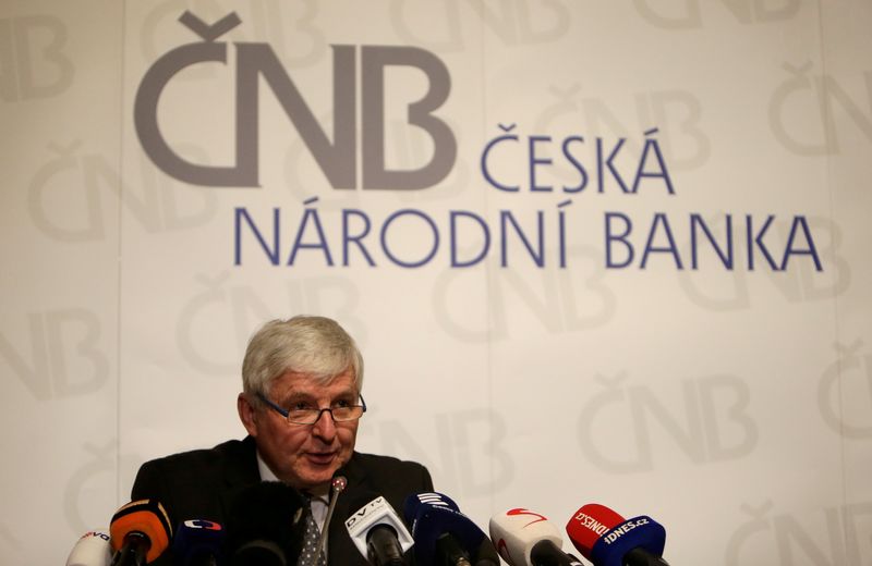 &copy; Reuters. FILE PHOTO: Central Bank Governor Jiri Rusnok attends a news conference in Prague, Czech Republic April 6, 2017. REUTERS/David W Cerny