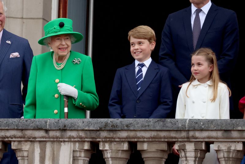 &copy; Reuters. La reine Elizabeth II a déclaré dimanche qu'elle avait été "humblement et profondément touchée" par le nombre de personnes venues célébrer son Jubilé de platine, à l'issue de quatre jours de festivités marquant ses 70 ans sur le trône britanni