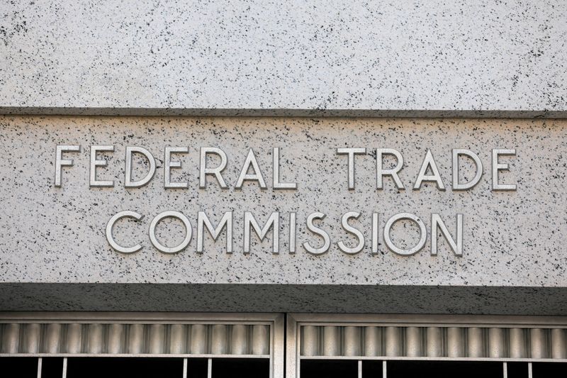 &copy; Reuters. FILE PHOTO: Signage is seen at the Federal Trade Commission headquarters in Washington, D.C., U.S., August 29, 2020. REUTERS/Andrew Kelly