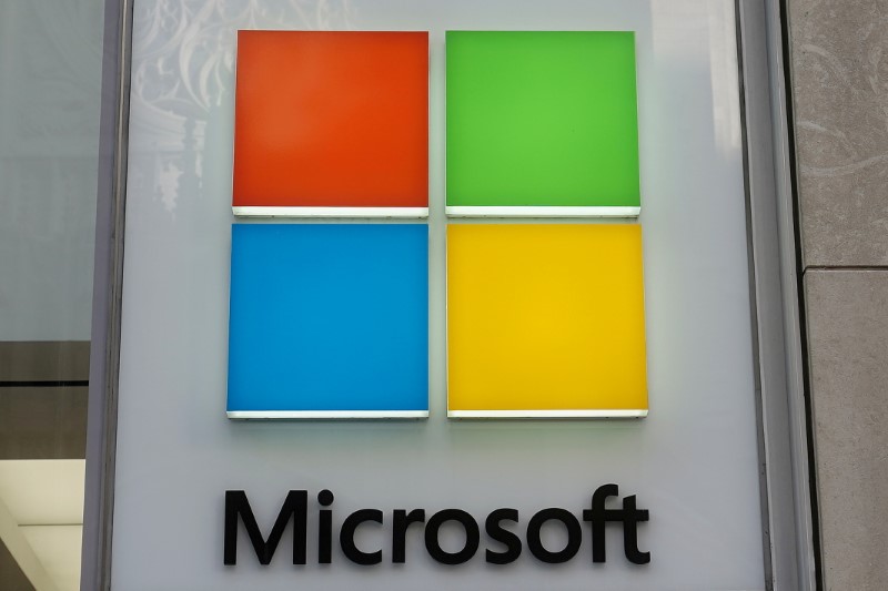 &copy; Reuters. FILE PHOTO: A Microsoft logo is pictured on a store in the Manhattan borough of New York City, New York, U.S., January  25, 2021. REUTERS/Carlo Allegri/File Photo
