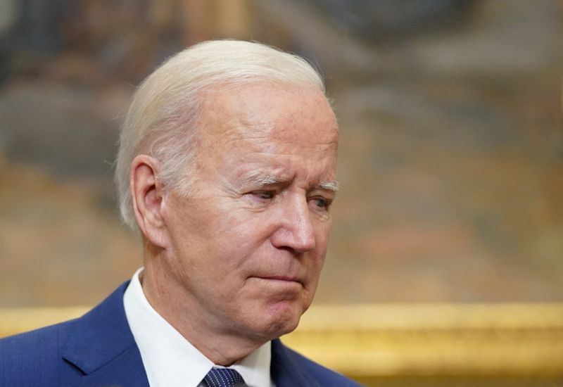 &copy; Reuters. FILE PHOTO: U.S. President Joe Biden reacts as he makes a statement about the school shooting in Uvalde, Texas shortly after Biden returned to Washington from his trip to South Korea and Japan, at the White House in Washington, U.S. May 24, 2022. REUTERS/