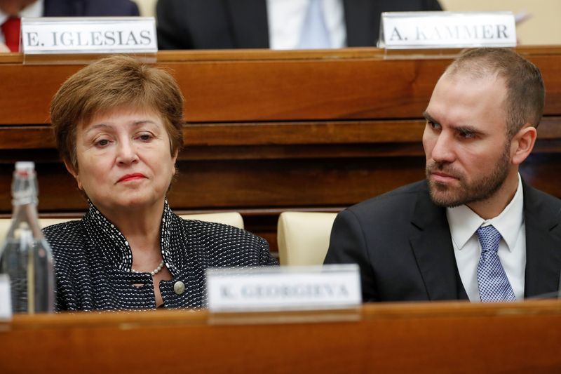 &copy; Reuters. Diretora-gerente do FMI, Kristalina Georgieva, e ministro da Economía da Argentina, Martín Guzmán
05/02/2020.  REUTERS/Remo Casilli