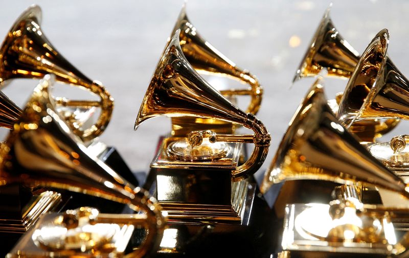 &copy; Reuters. Troféus dos Grammys em Nova York
28/01/2018 REUTERS/Carlo Allegri