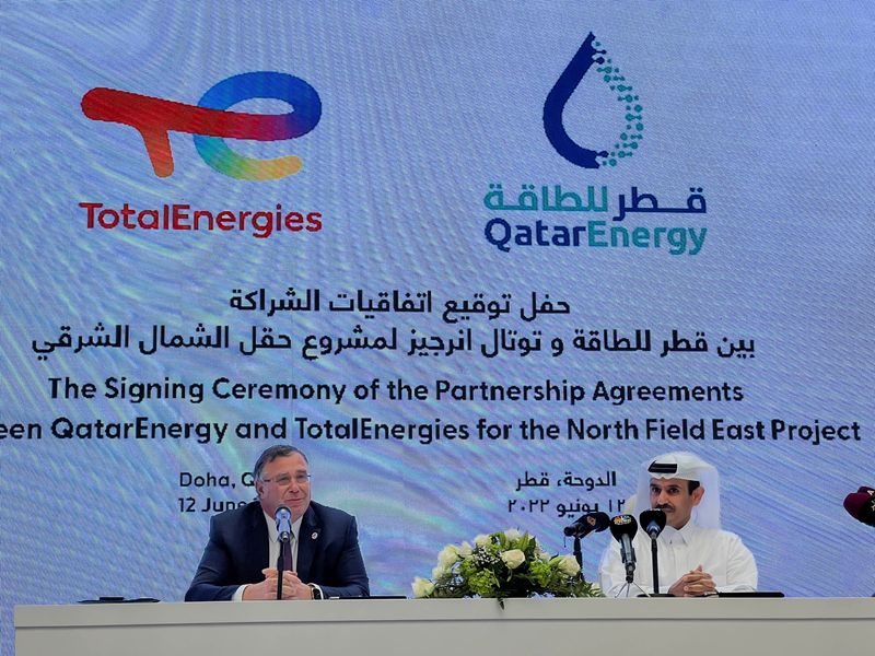 &copy; Reuters. Le Qatar a attribué dimanche à TotalEnergies une participation de 25% dans une nouvelle coentreprise, aux côtés de la compagnie nationale QatarEnergy (75%), pour augmenter sa capacité totale d'export de gaz naturel liquéfié (GNL). /Photo prise le 1
