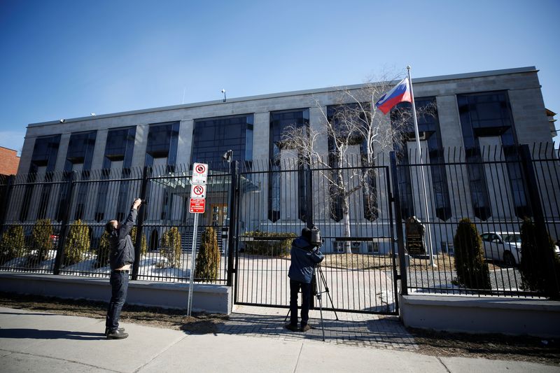 &copy; Reuters. السفارة الروسية في أوتاوا بصورة من أرشيف رويترز.