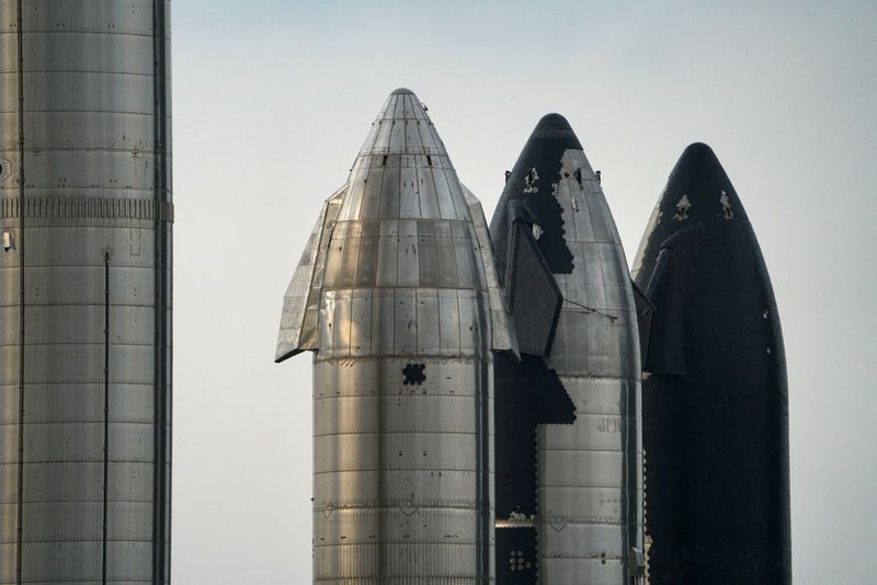 &copy; Reuters. Starship prototypes are pictured at the SpaceX South Texas launch site in Brownsville, Texas, U.S., May 22, 2022. Picture taken May 22, 2022. REUTERS/Veronica G. Cardenas