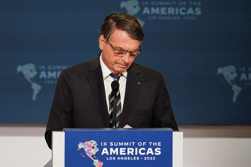 &copy; Reuters. Presidente Jair Bolsonaro participa da Cúpula das Américas em Los Angeles
10/06/2022 REUTERS/Lauren Justice