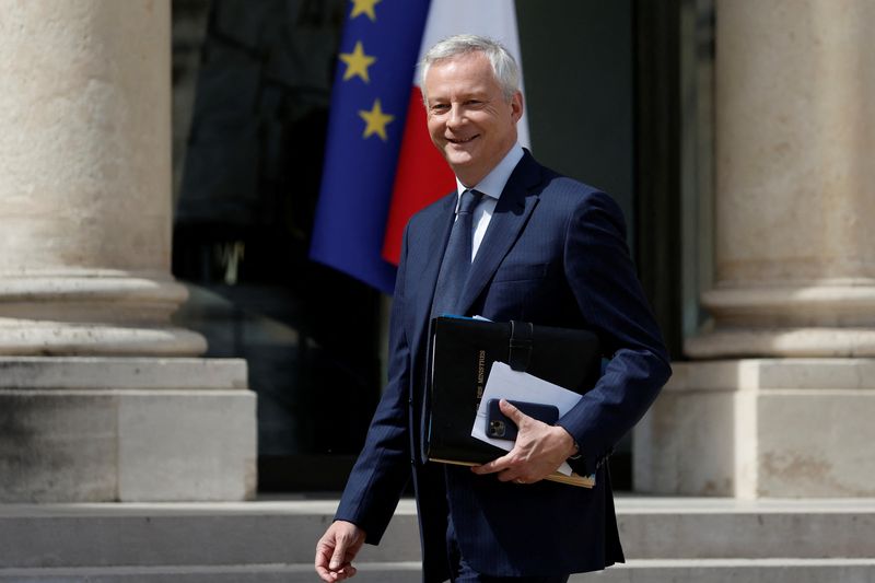 &copy; Reuters. French Minister for Economy, Finance, Industry and Digital Security Bruno Le Maire leaves after the weekly cabinet meeting at the Elysee Palace in Paris, France June 14, 2022. REUTERS/Benoit Tessier