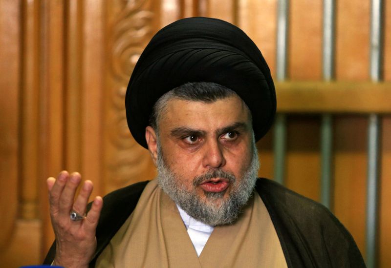 &copy; Reuters. رجل الدين الشيعي العراقي مقتدى الصدر في صورة من أرشيف رويترز.