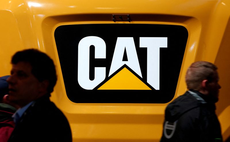 &copy; Reuters. FILE PHOTO: Caterpillar logo is pictured at the 'Bauma' Trade Fair for Construction Machinery, Building Material Machines, Mining Machines, Construction Vehicles and Construction Equipment in Munich, Germany, April 8, 2019. REUTERS/Michaela Rehle