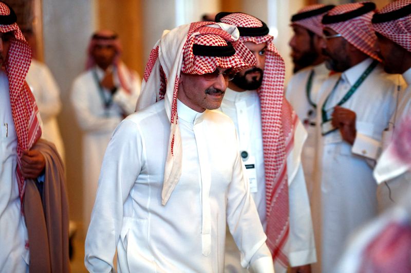 &copy; Reuters. FILE PHOTO: Saudi Arabian billionaire Prince Alwaleed bin Talal attends the investment conference in Riyadh, Saudi Arabia October 23, 2018.  REUTERS/Faisal Al Nasser